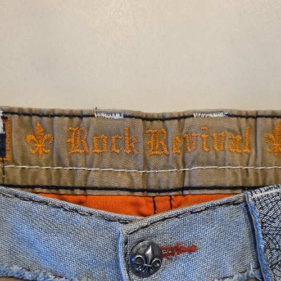 Rock Revival Tan Cargo Shorts - Picture 2 of 5